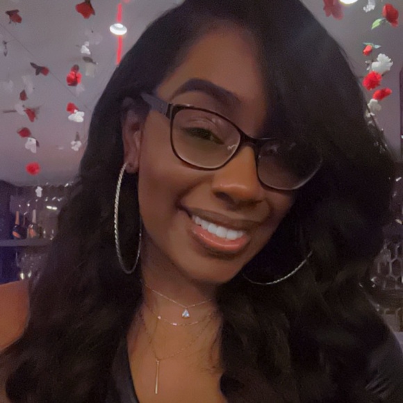 Meet your Posher, Fallon - Picture 1 of 1